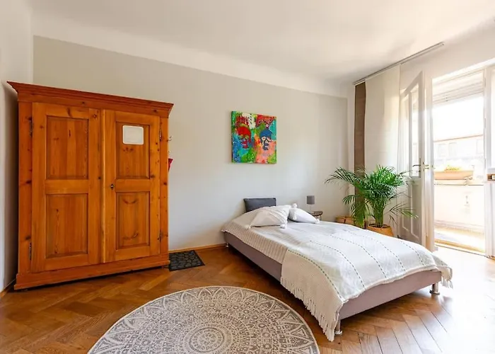 Apartment Haus Oktober